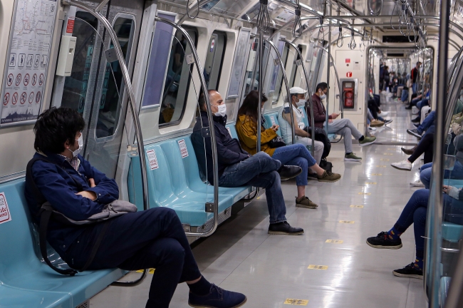 Türkiye koronavirüsle mücadelede dört ayı geride bıraktı